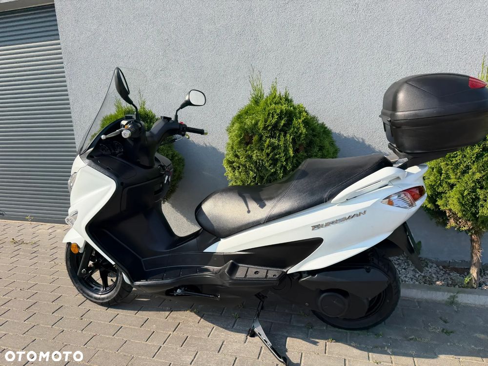 Suzuki Burgman - 7