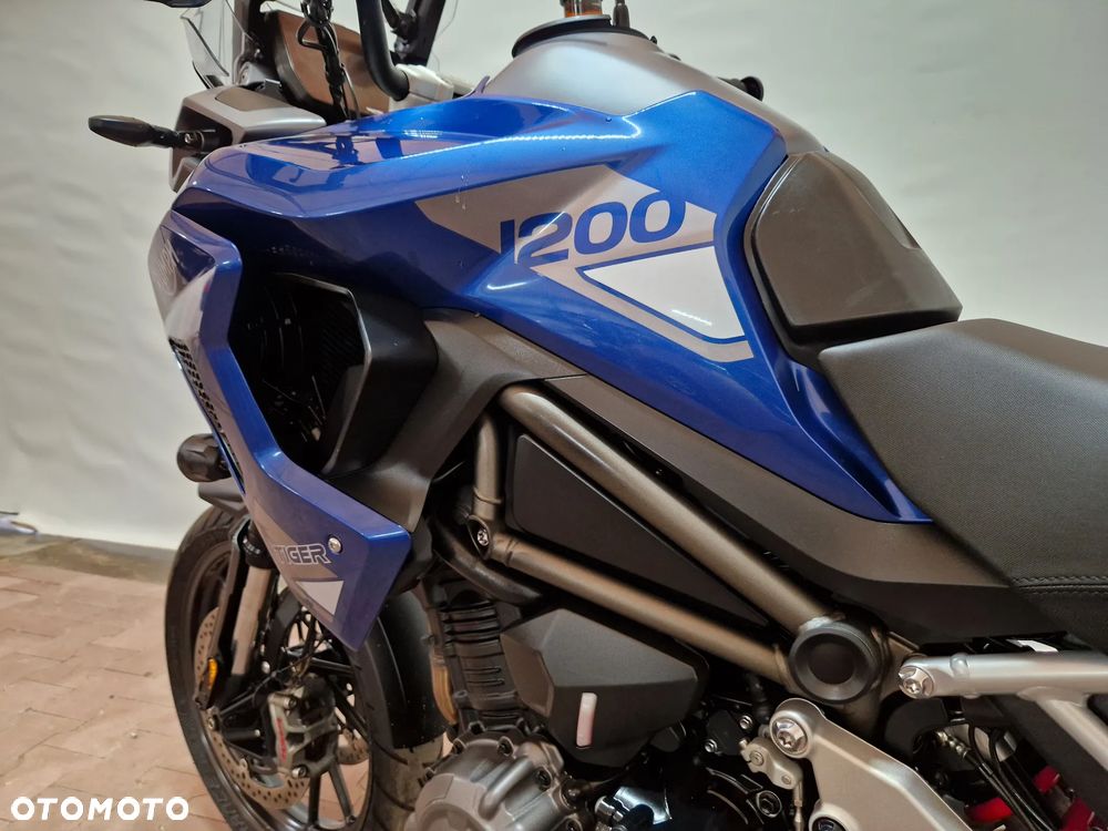 Triumph Tiger - 28