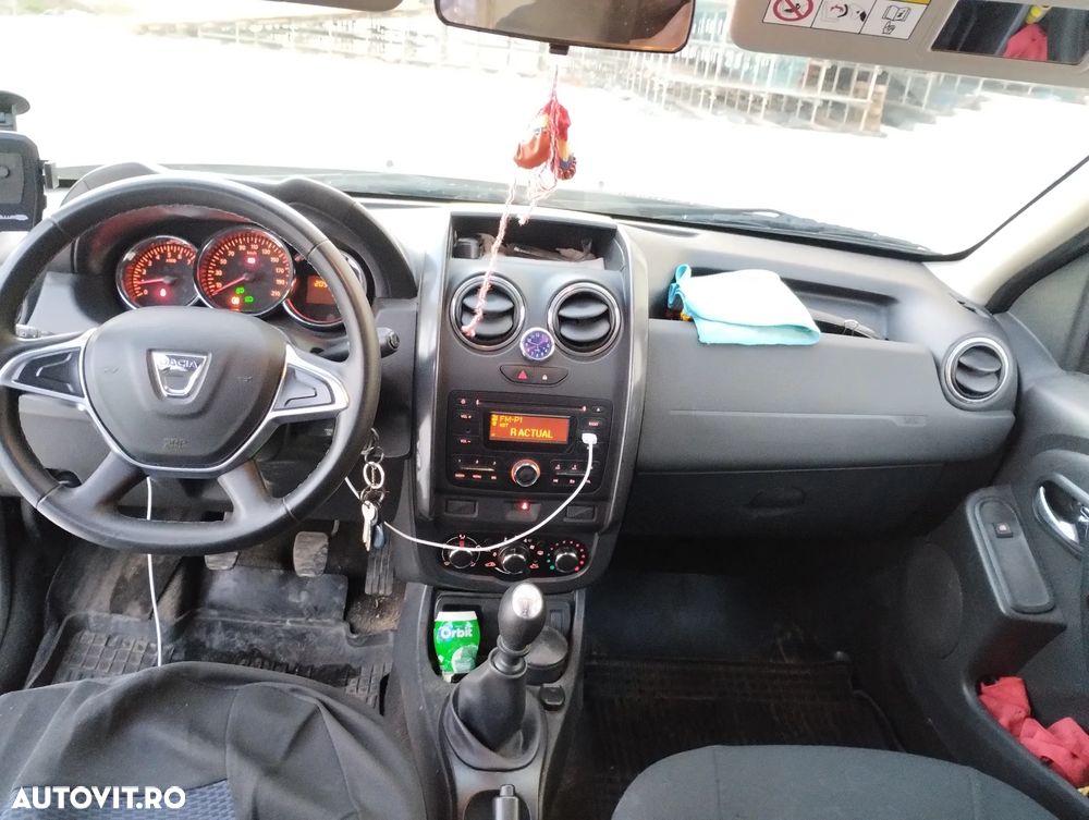 Dacia Duster dCi 110 FAP 4x2 Prestige - 3