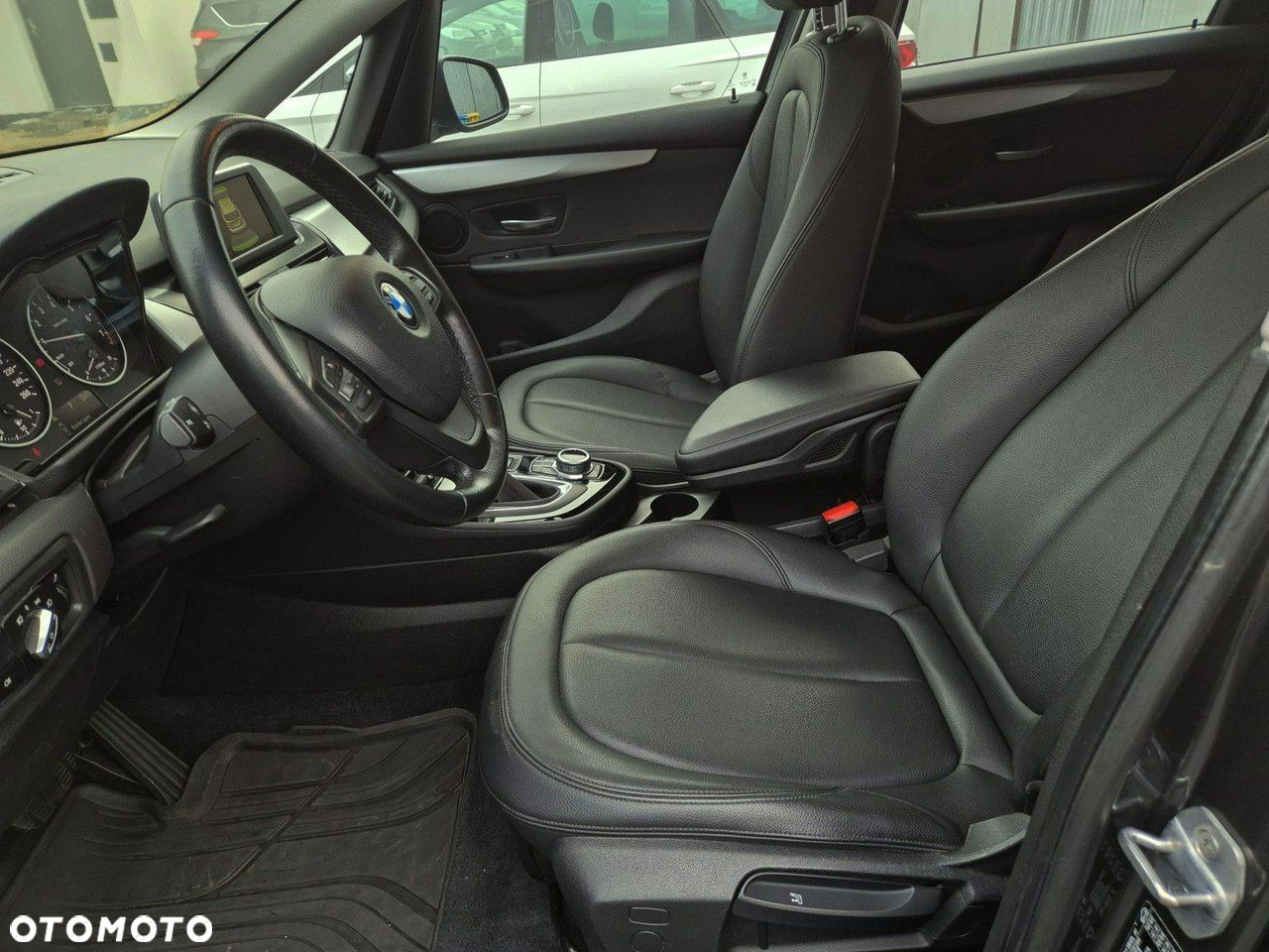 BMW Seria 2 - 13