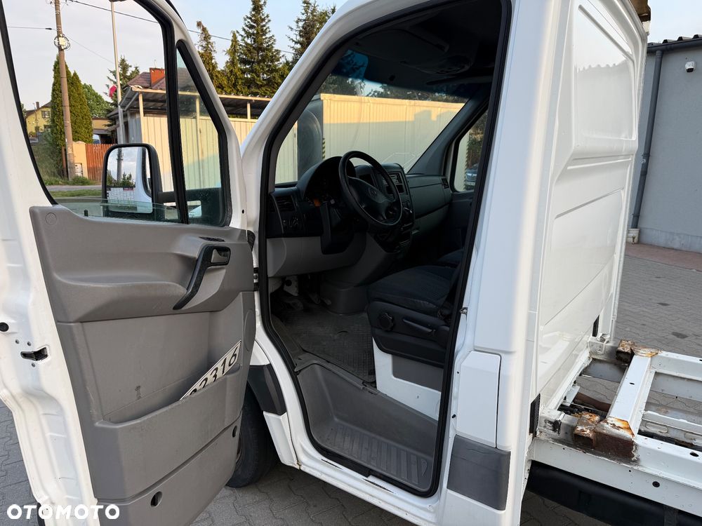 Mercedes-Benz Sprinter - 15