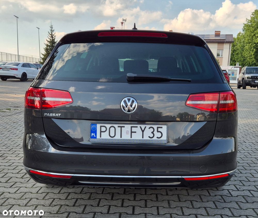 Volkswagen Passat 2.0 TDI SCR DSG Comfortline - 6