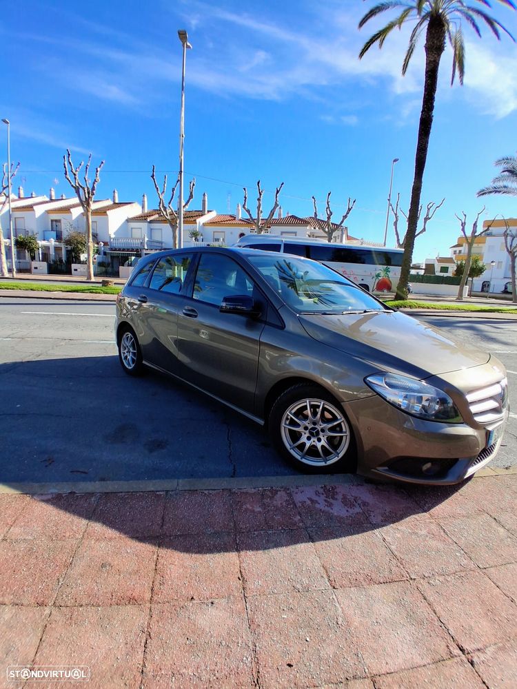 Mercedes-Benz B 180 - 3