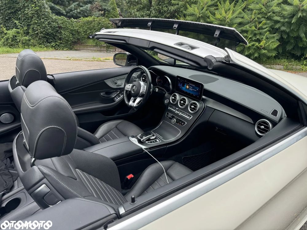 Mercedes-Benz Klasa C 43 AMG 4MATIC - 19