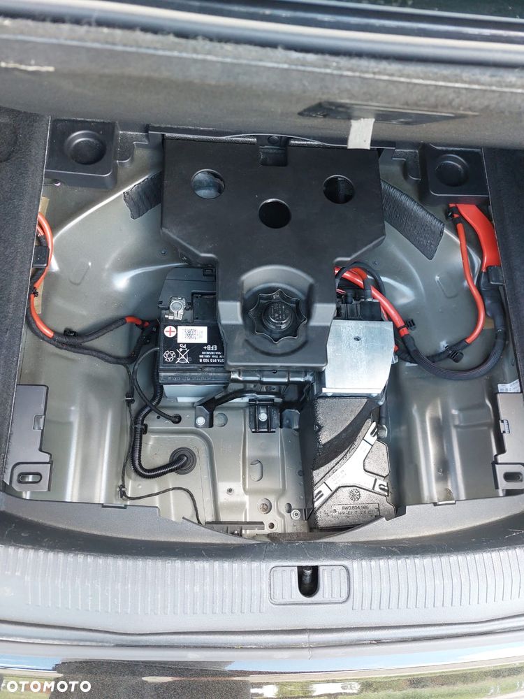 Audi A4 Avant 40 TFSI S tronic - 14