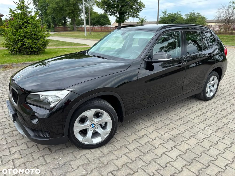 BMW X1 sDrive18d xLine - 33