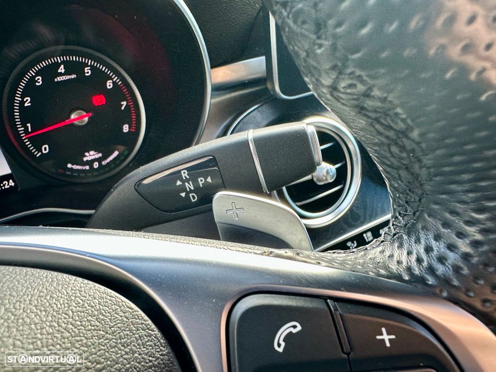 Mercedes-Benz GLC 300 e Coupe 4Matic 9G-TRONIC AMG Line - 32