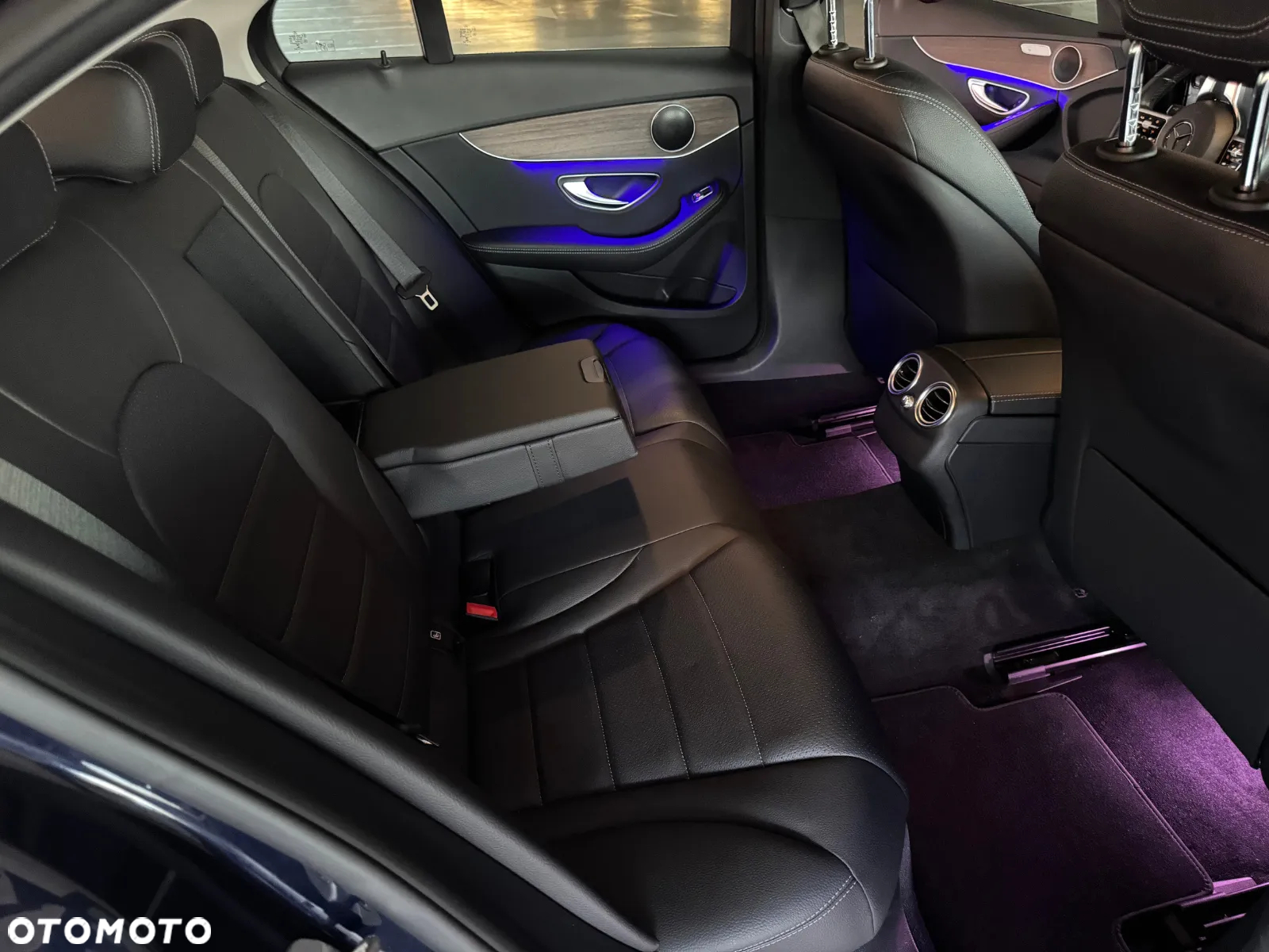 Mercedes-Benz Klasa C 200 d 9G-TRONIC - 22