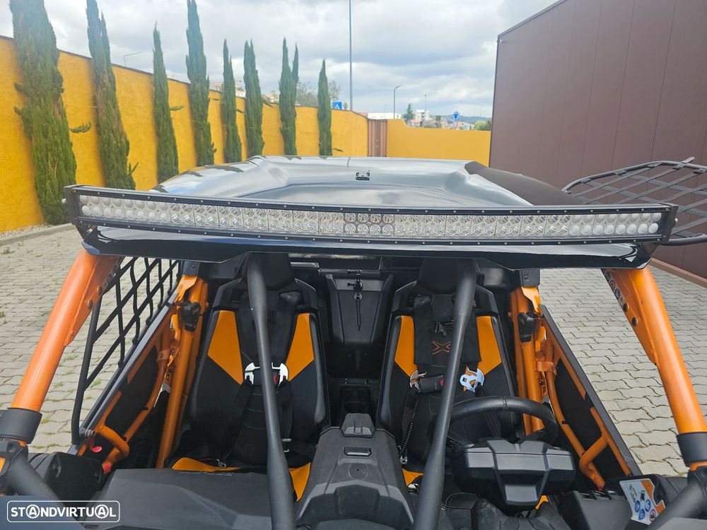 Bombardier CAN AM CAN AM Maverick X3 RC Turbo RR - 12