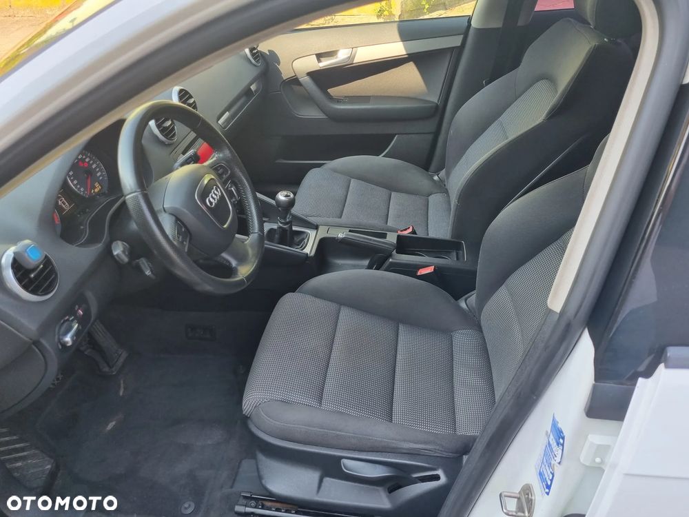 Audi A3 Sportback 1.4 TFSI Attraction - 11