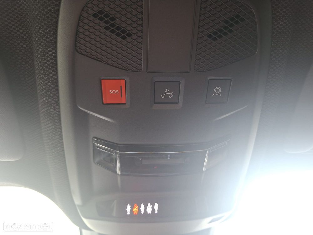 Jeep Avenger 1.2 T Hybrid 4xe 85º Aniversário - 26