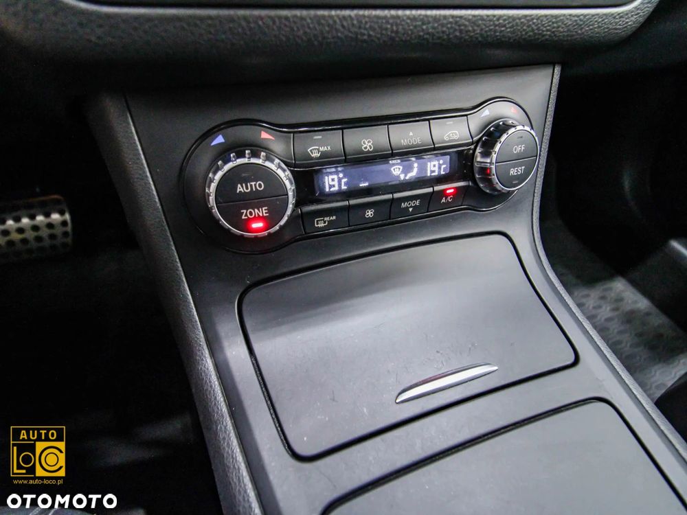 Mercedes-Benz Klasa B 180 d 7G-DCT SCORE - 23