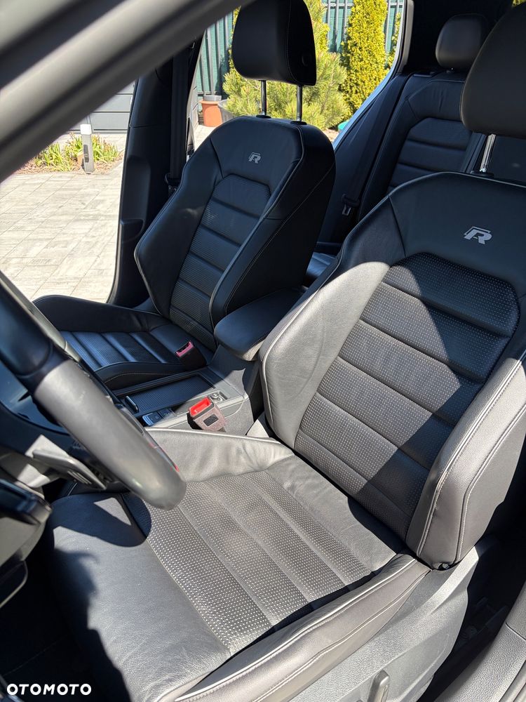 Volkswagen Golf R 4Motion (BlueMotion Technology) DSG - 12