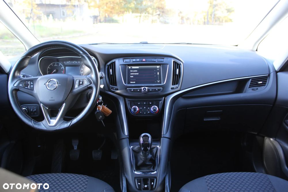 Opel Zafira - 8