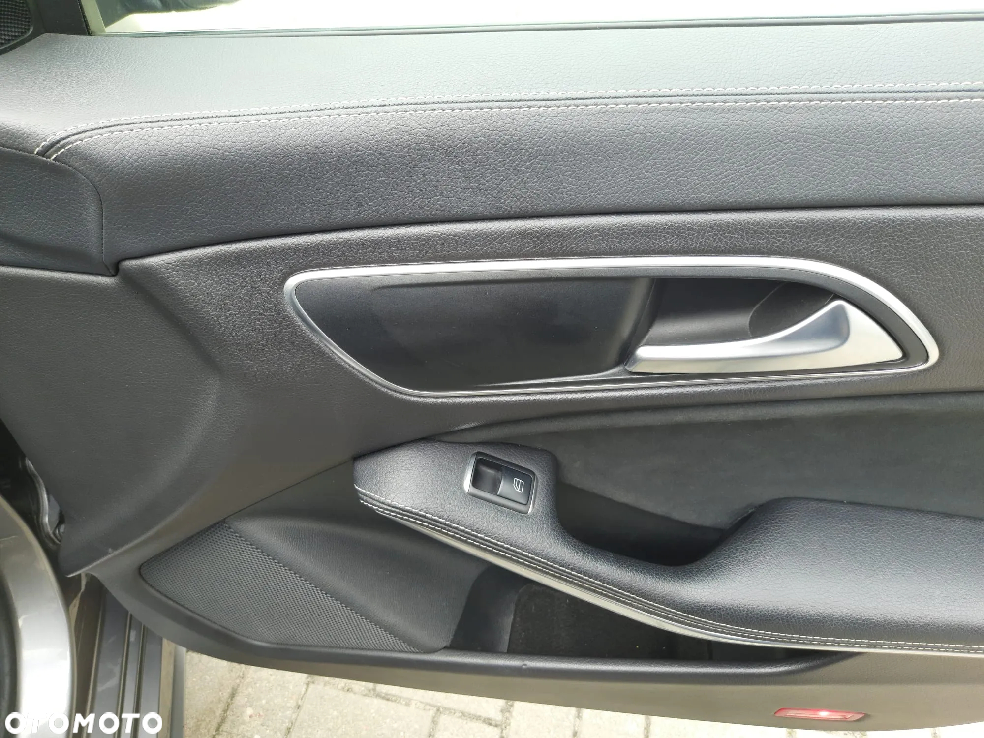 Mercedes-Benz CLA 200 d 7G-DCT AMG Line - 14