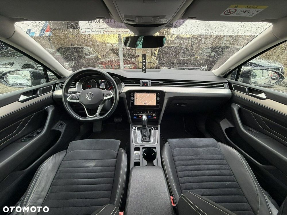 Volkswagen Passat - 13