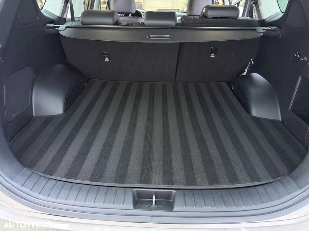 Hyundai Santa Fe 2.2 CRDi 4WD 8AT Luxury - 13