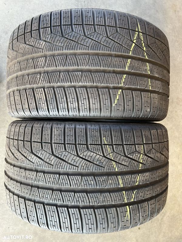 vând 2 anvelope 305/30/20 Pirelli de iarnă ca noi - 1