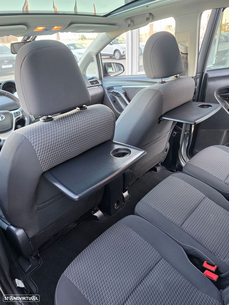 Toyota Verso 1.6 D-4D Comfort - 31