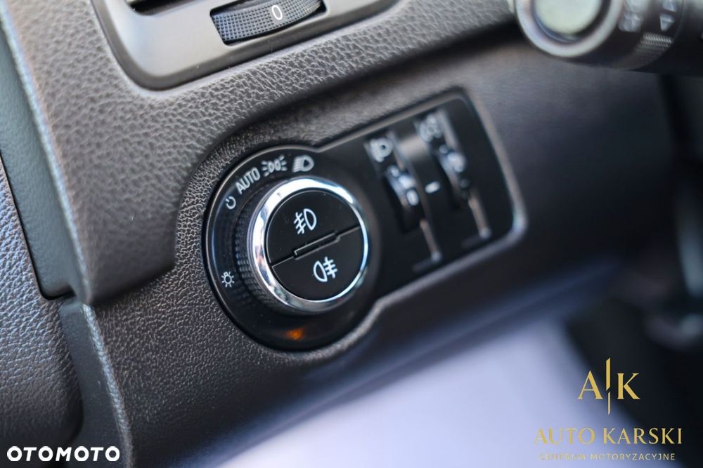 Opel Insignia - 18
