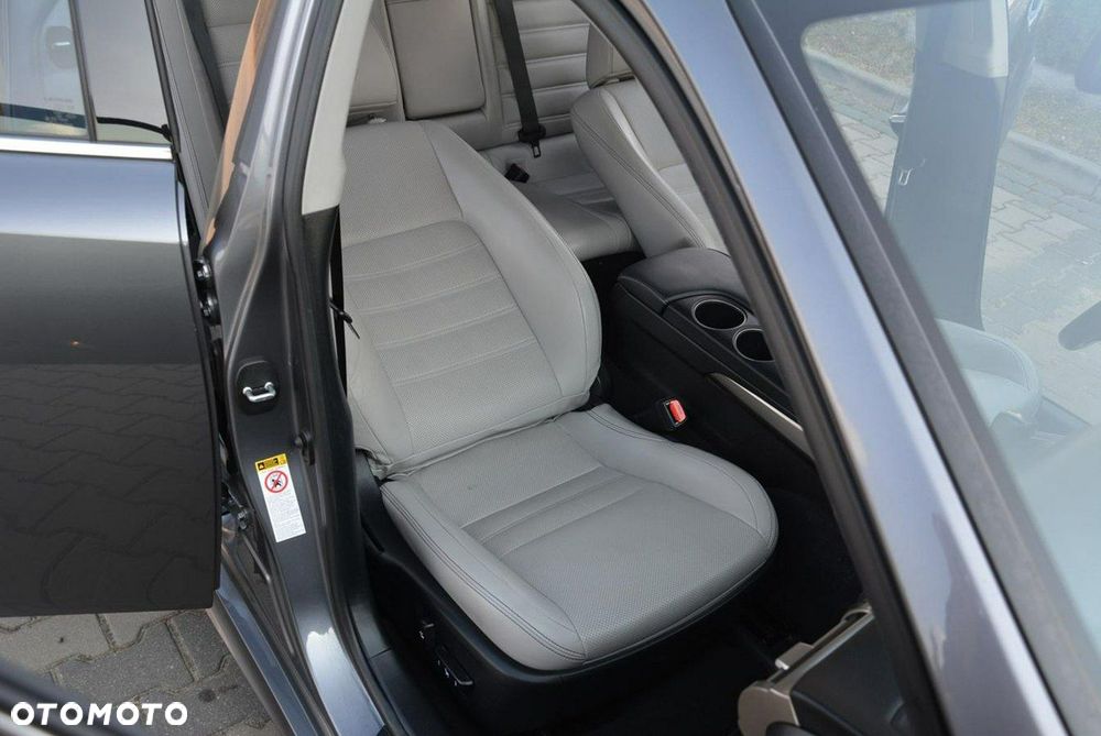 Lexus IS Luxury Line - 17