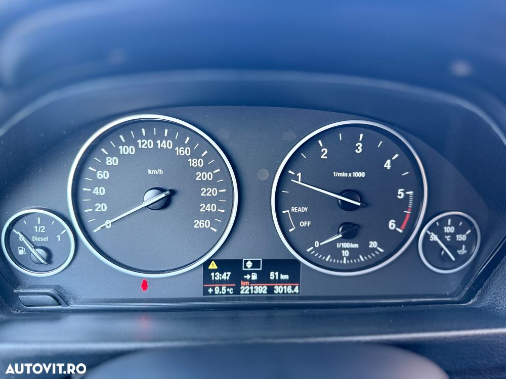 BMW Seria 3 318d - 12