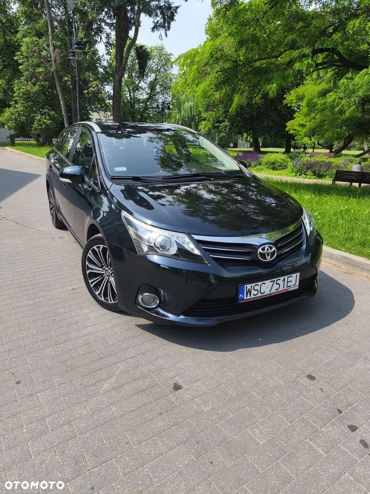 Toyota Avensis - 1