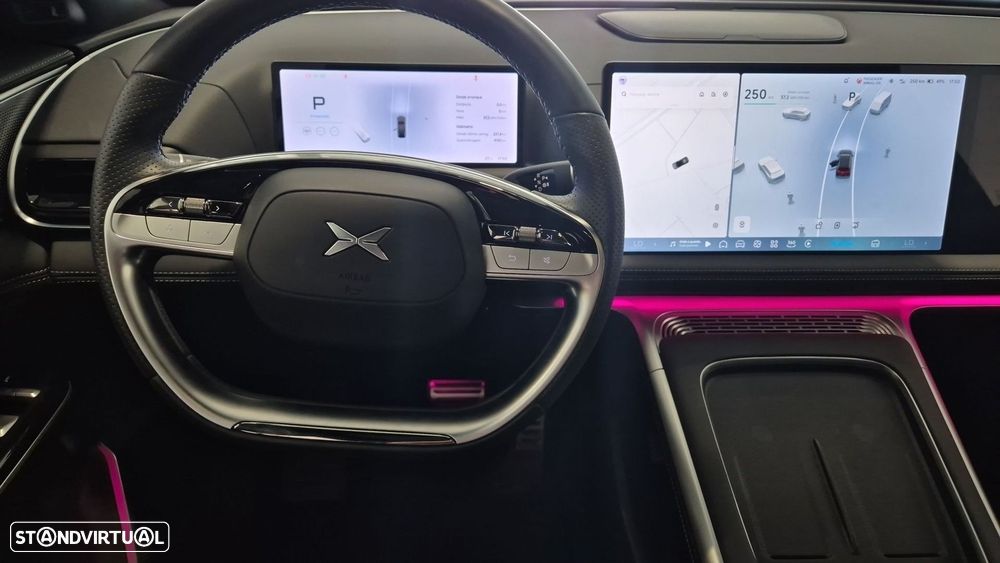 Xpeng G9 98 kWh AWD Performance - 13