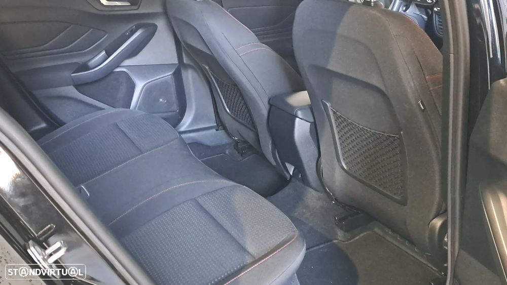 Ford Focus 1.0 EcoBoost MHEV ST-Line - 12