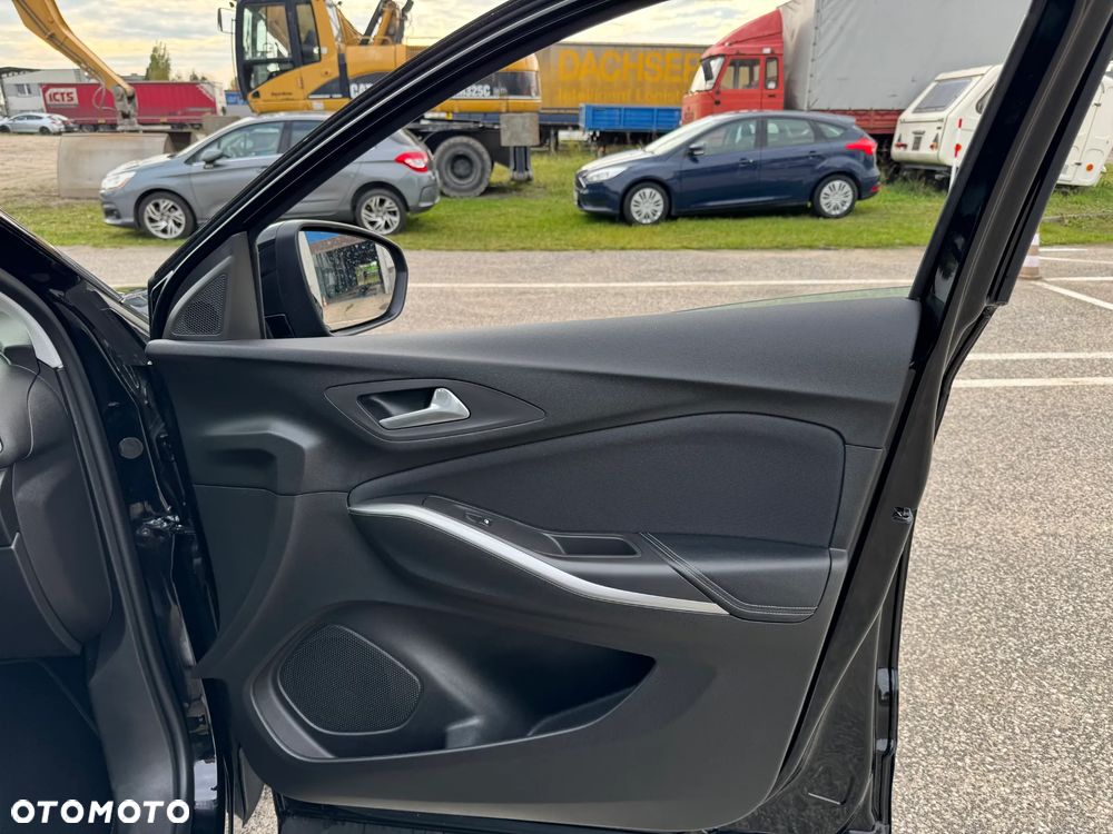 Opel Grandland X 1.2 Start/Stop Edition - 27