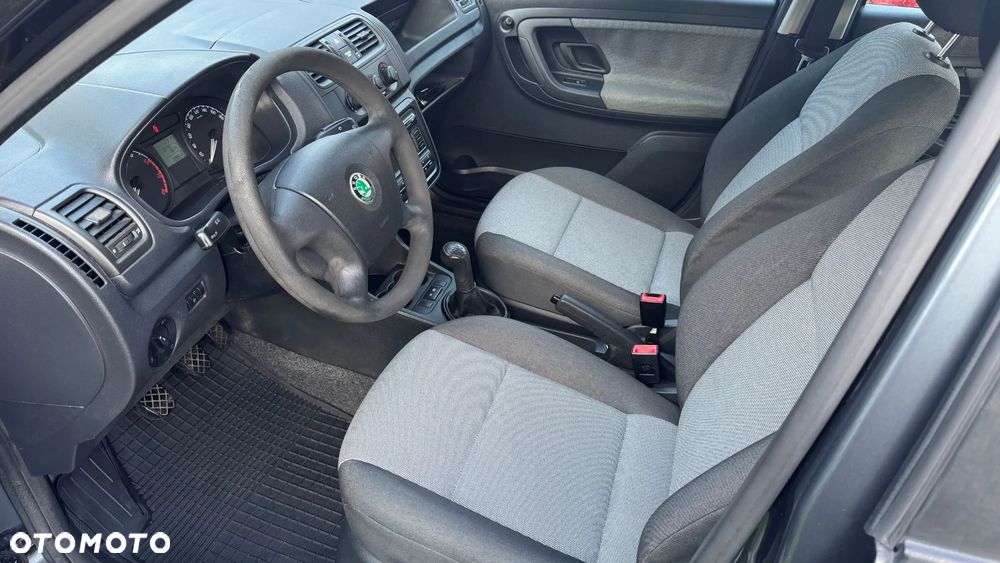 Skoda Fabia 1.2 HTP Ambiente - 9
