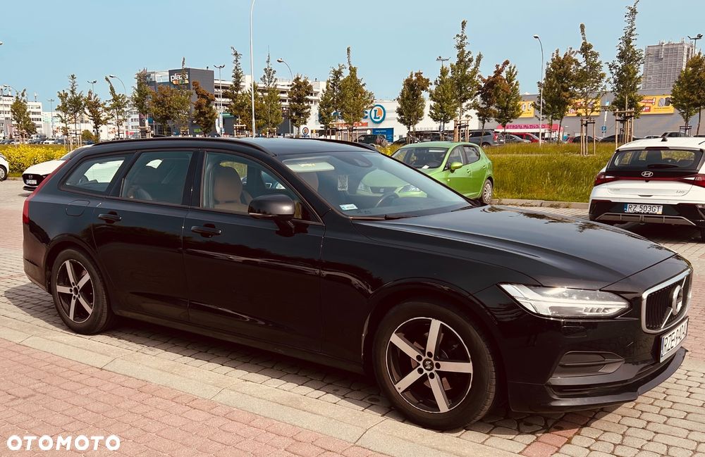 Volvo V90 D3 AWD Kinetic - 4