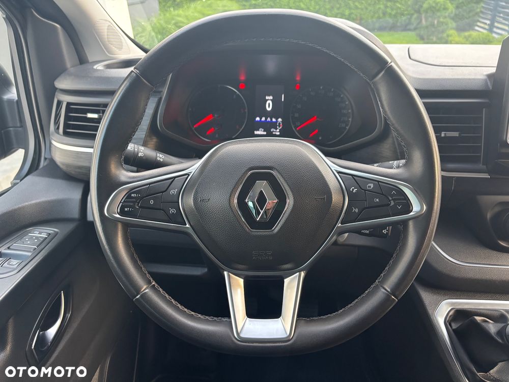 Renault Trafic - 21