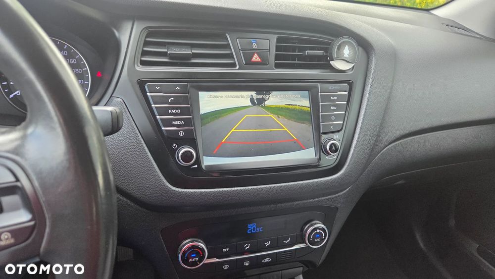 Hyundai i20 - 16