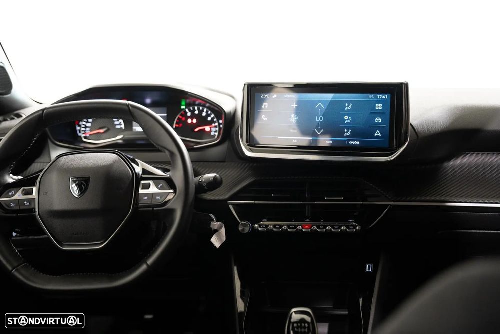 Peugeot 2008 1.2 PureTech Active - 12