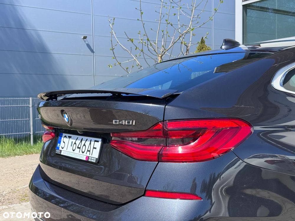 BMW 6GT - 4