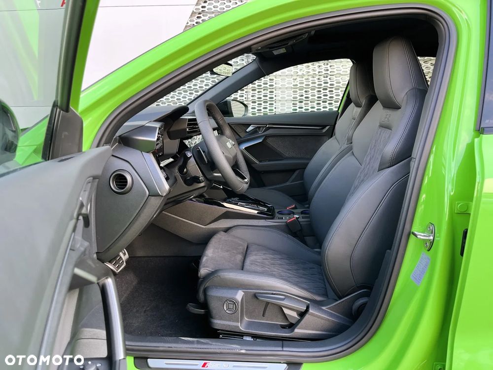 Audi RS3 Sportback - 18