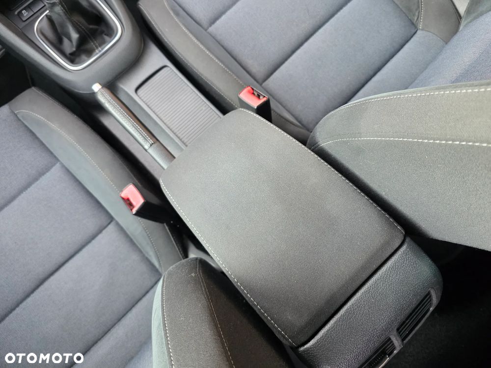 Volkswagen Golf 1.2 TSI BlueMotion Technology Style - 25