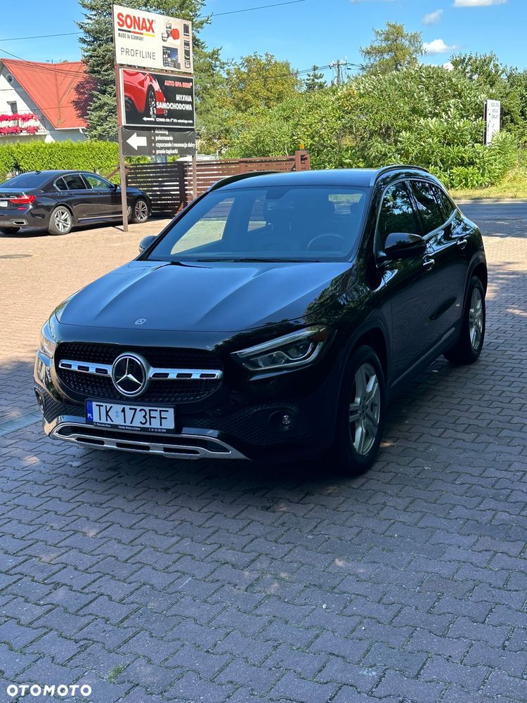 Mercedes-Benz GLA 250 4Matic 8G-DCT - 8