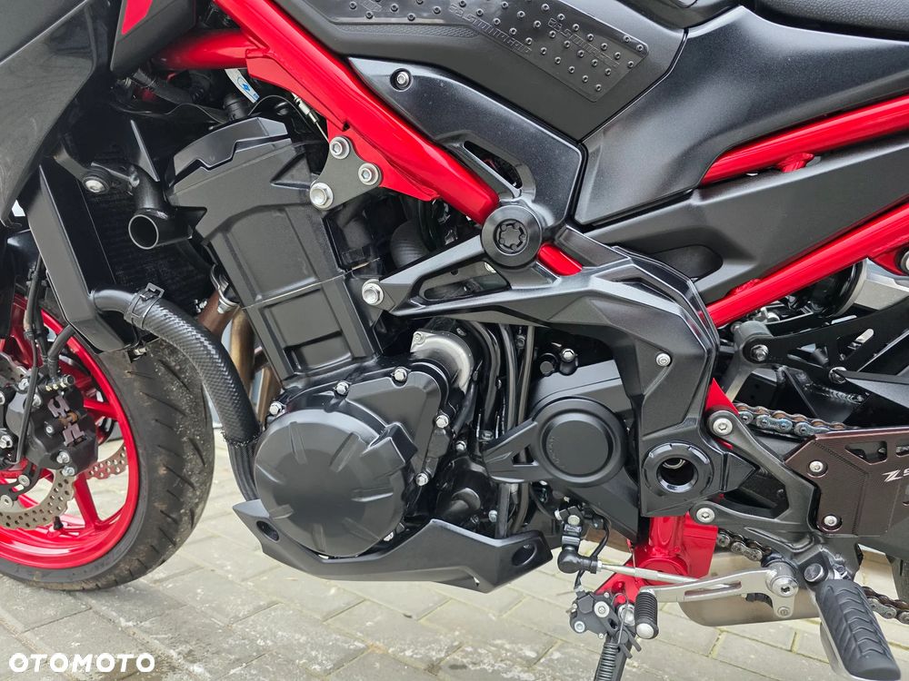 Kawasaki Z 900 - 10