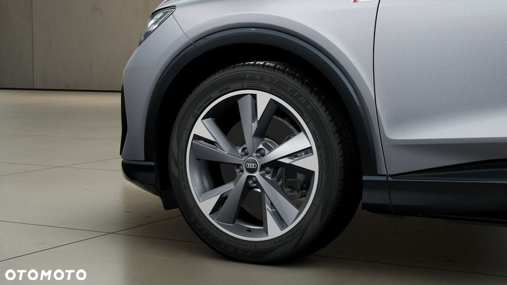 Audi Q4 e-tron - 7