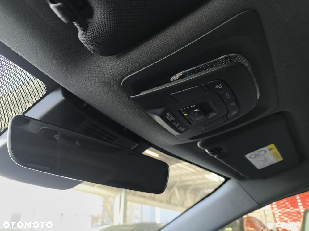 Toyota Corolla 1.8 Hybrid Style - 28