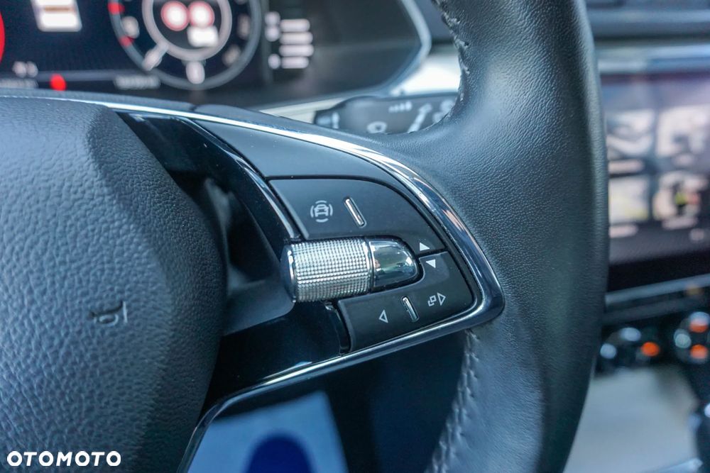 Skoda Superb 2.0 TSI L&K DSG - 13