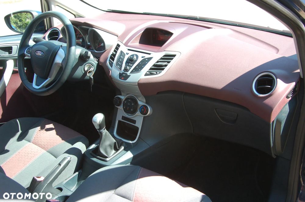 Ford Fiesta 1.25 Titanium - 30