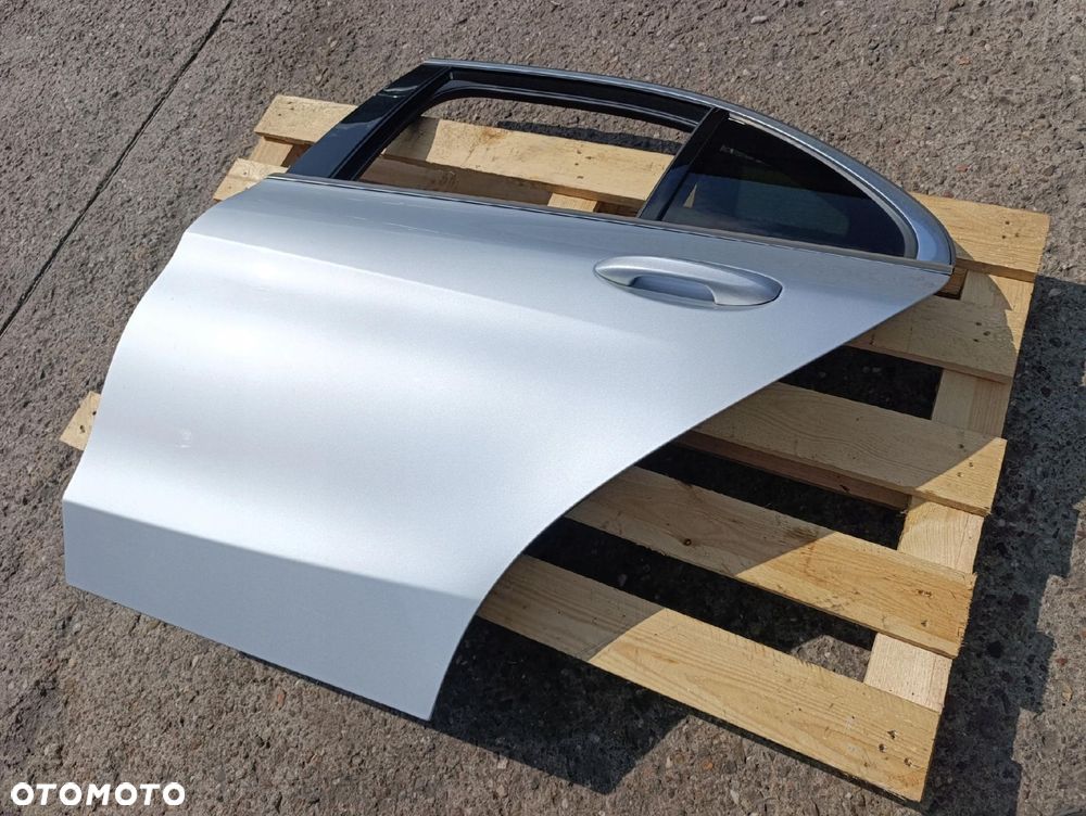 MERCEDES W205 SEDAN LEWE TYLNE DRZWI 775 W KOLOR - 7