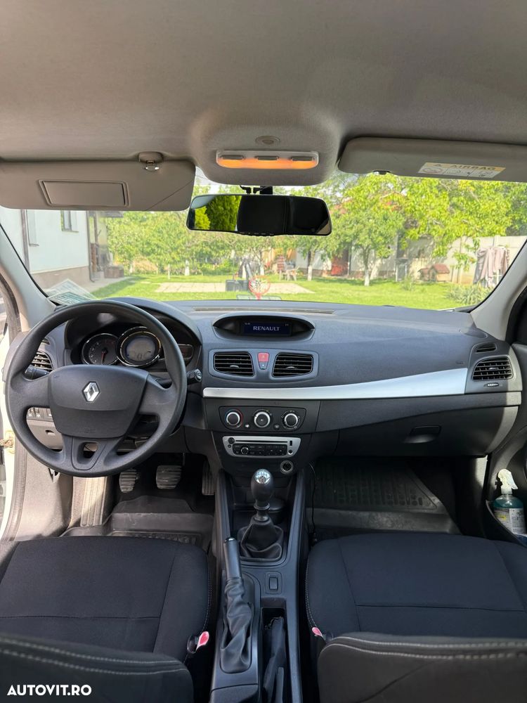 Renault Megane 1.5 dCi Expression - 12