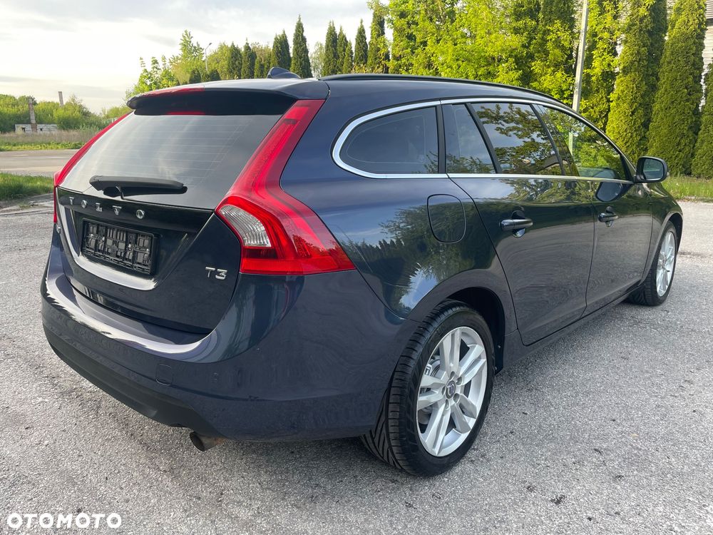 Volvo V60 T3 Kinetic - 28