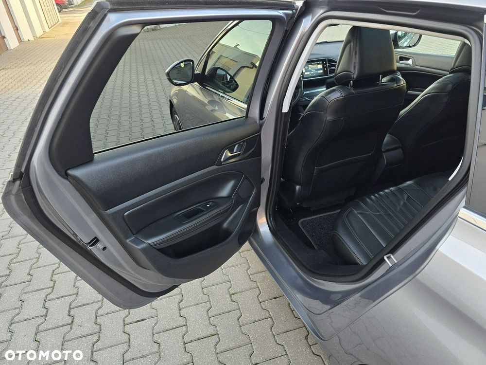 Peugeot 308 - 23