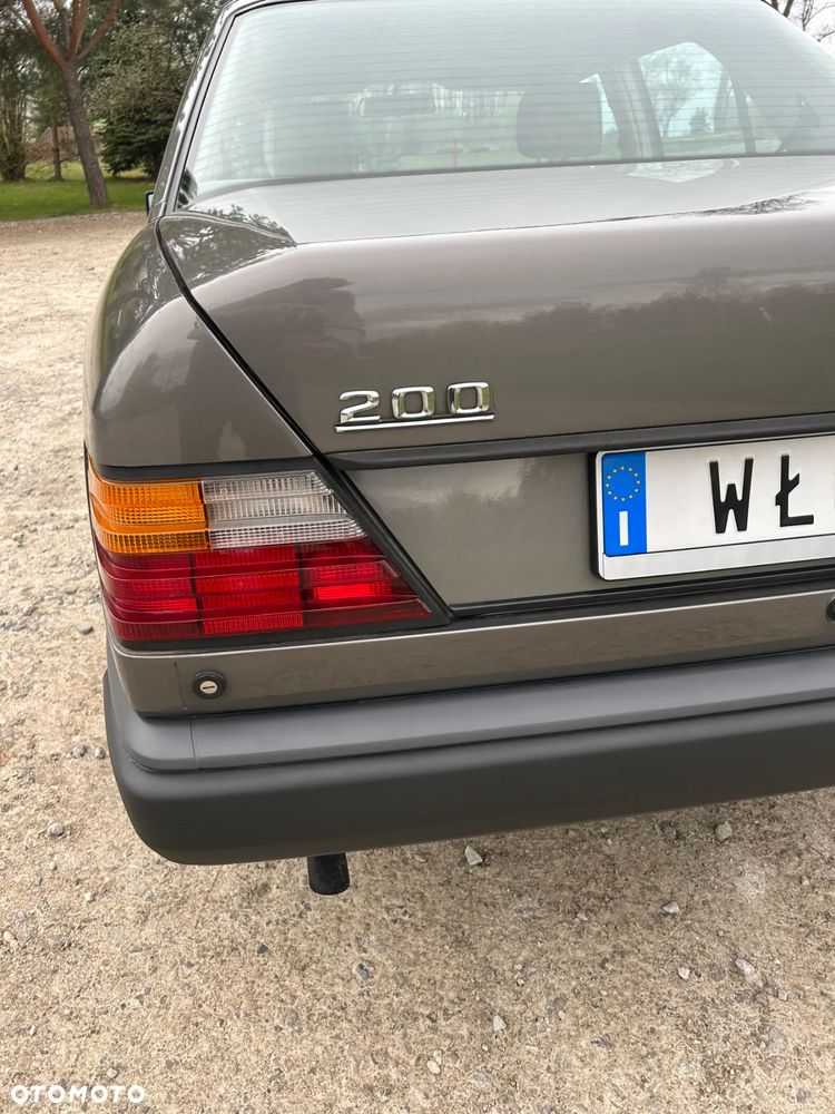 Mercedes-Benz W124 (1984-1993) - 14