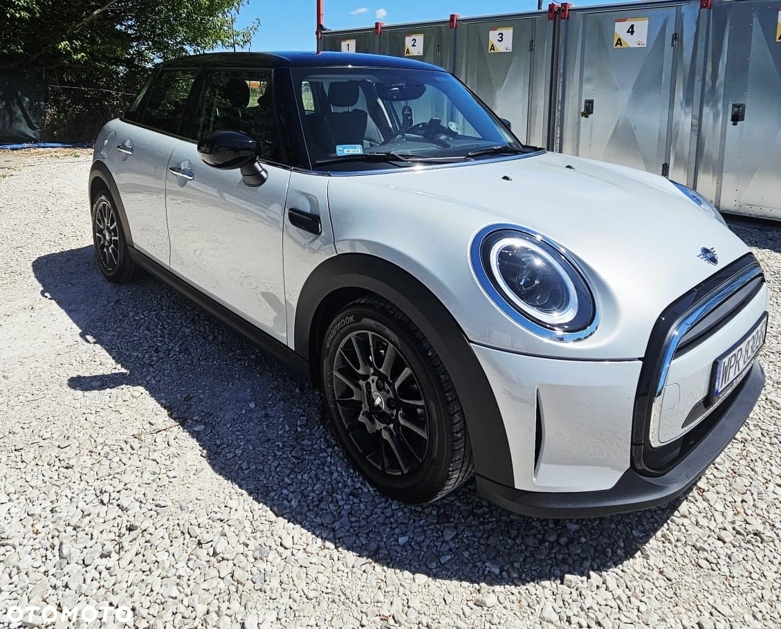 MINI Cooper Standard - 3